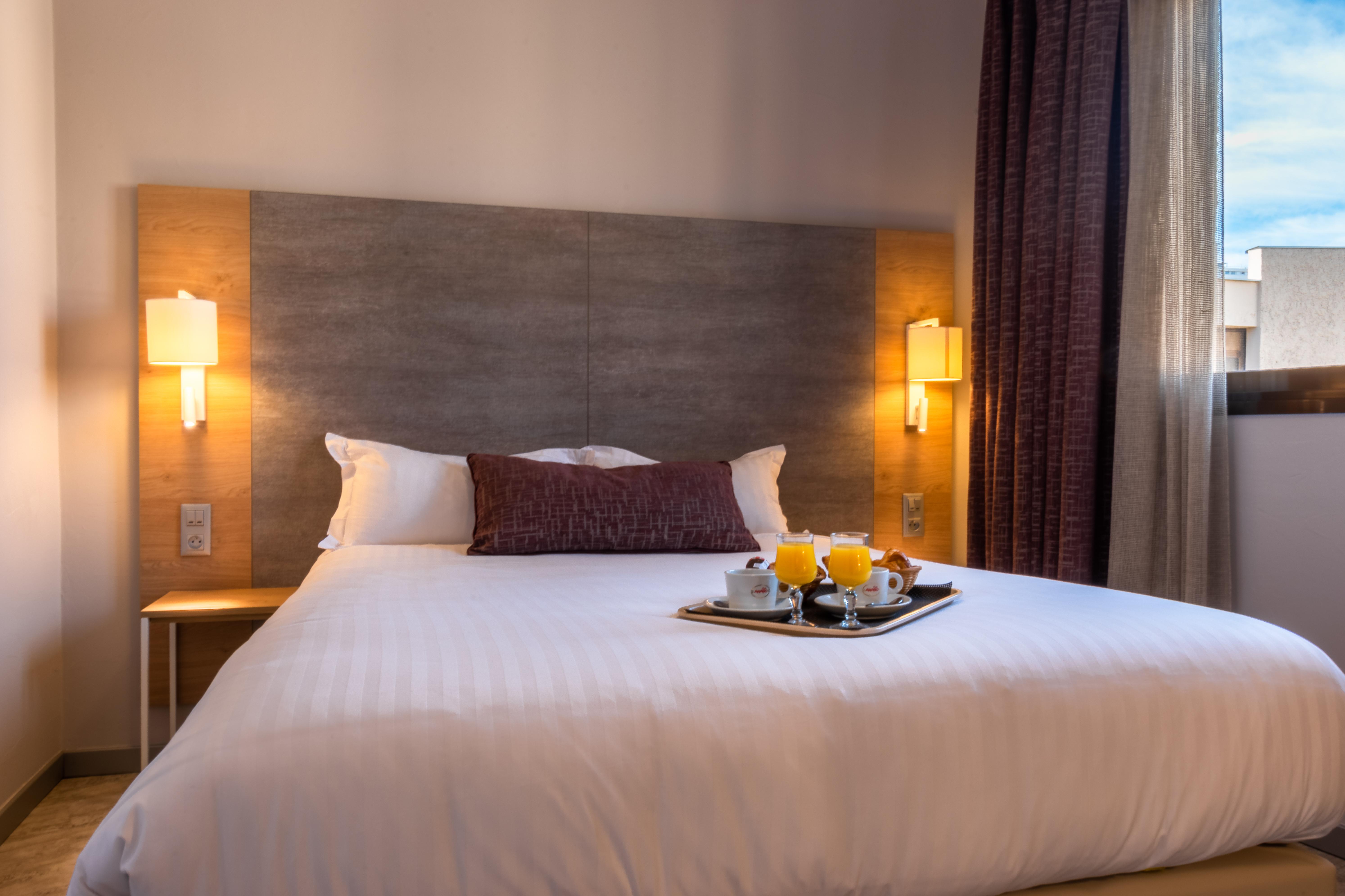 Hotel Bahia Вильнёв-Лубе Экстерьер фото