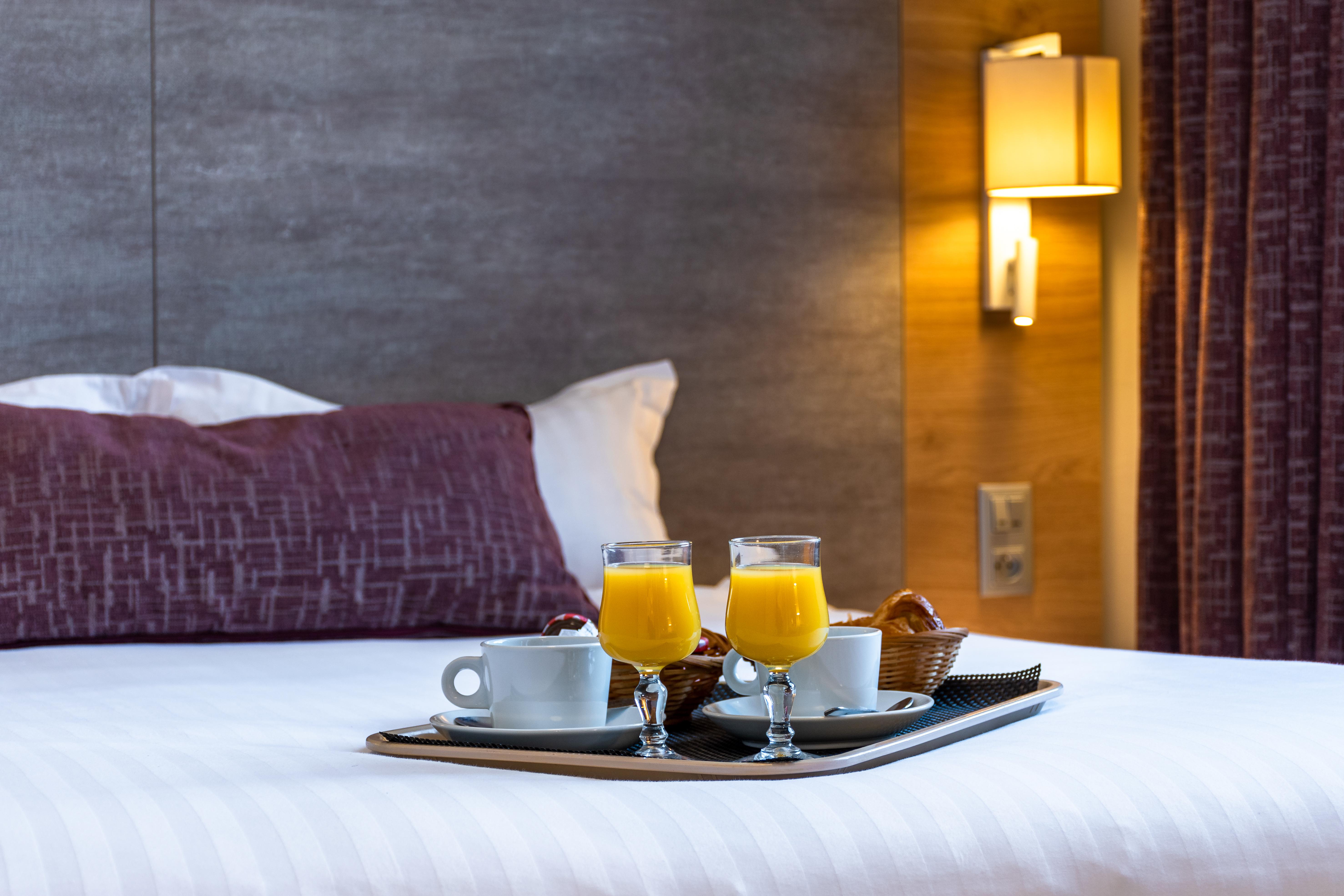 Hotel Bahia Вильнёв-Лубе Экстерьер фото